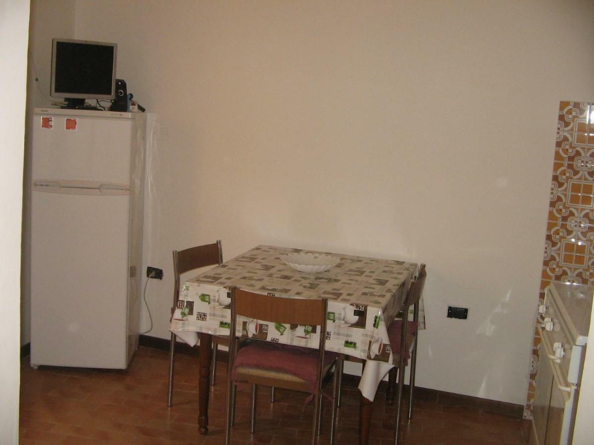 Ferienwohnung Bilocale Patti Exterior foto